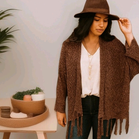Davi & Dani Brown Chenille Cardigan Sweater Fringe Bottom Open Oversized Sz 2X - Picture 1 of 13